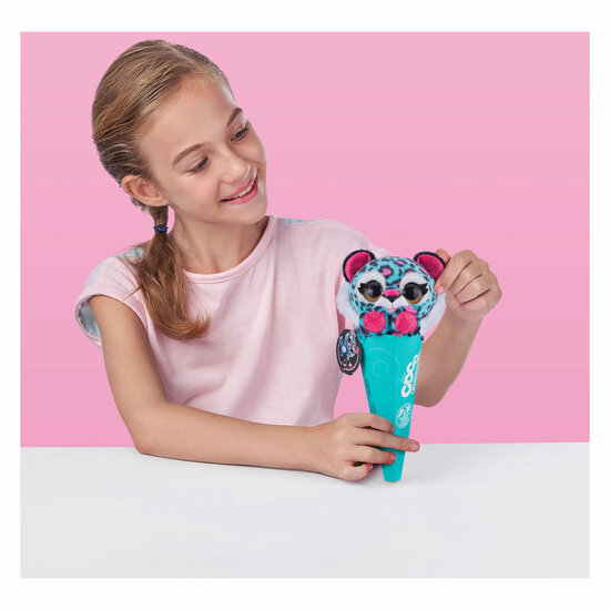 Coco Surprise IJshoorn met Knuffel Neon