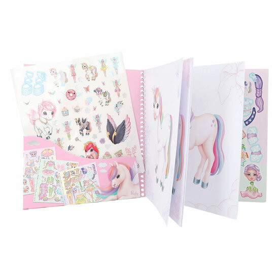 Ylvi Dress Me Up Stickerboek