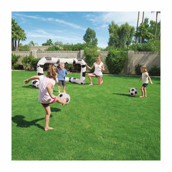 Bestway Playcenter Opblaas Voetbaldoel met 2 Ballen