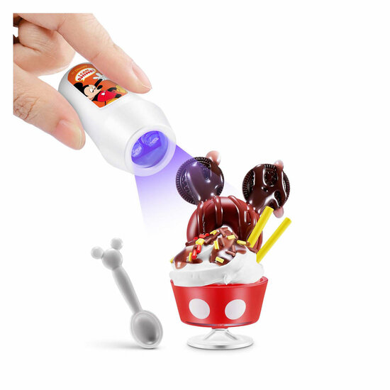ZURU Mini Brands Disney Snacks in Verrassingsbal