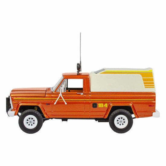 Revell Modelbouwpakket  - 1979 Jeep J-10 Pickup with camper top 1:24 -