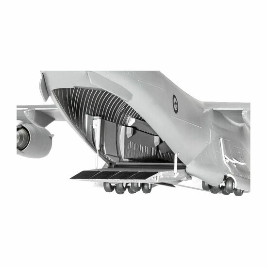 Revell Modelbouwpakket Boeing C-17A Globemaster III 1:144 - 137dlg.