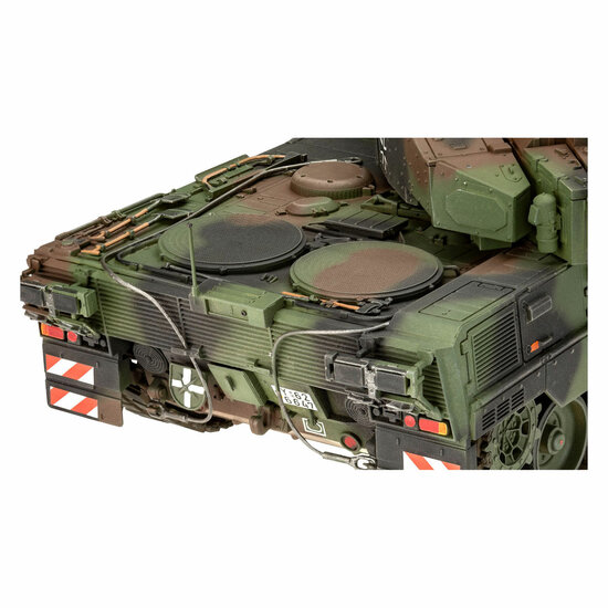 Revell Modelbouwpakket Leopard 2A7A1 1:35 - 392dlg.