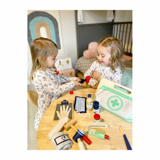 Small Foot  -  Dokterstas met Houten Dokter Accessoires, 18dlg. - Foto 13