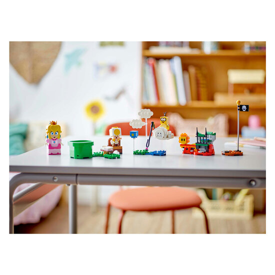 LEGO Super Mario 71441 Avonturen met Interactieve Lego Peach - Foto 13