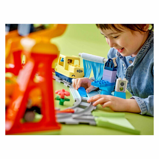 LEGO DUPLO Town 10428 Grote Interactieve Buurttrein - Foto 10