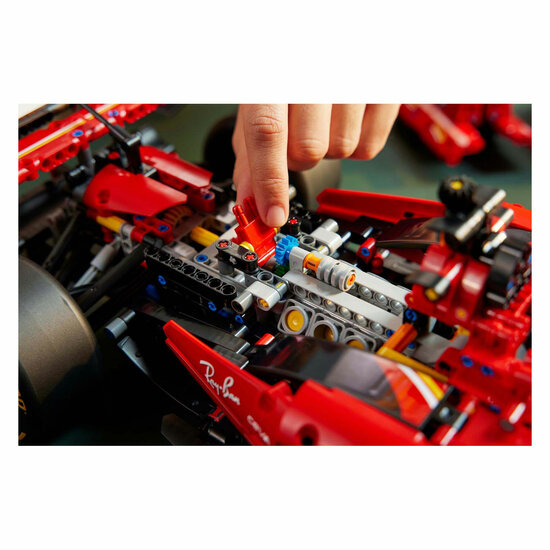 LEGO Technic 42207 Ferrari SF-24 F1 auto - Foto 11