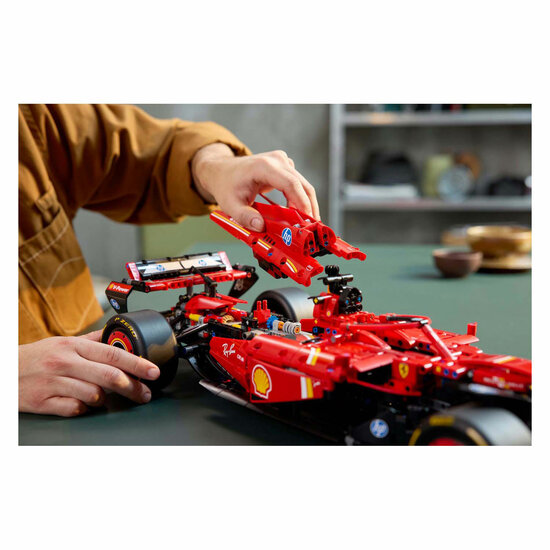 LEGO Technic 42207 Ferrari SF-24 F1 auto - Foto 13