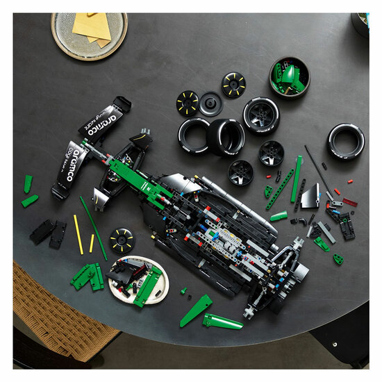 LEGO Technic 42240 Aston Martin Aramco AMR25 F1 Auto - Foto 7