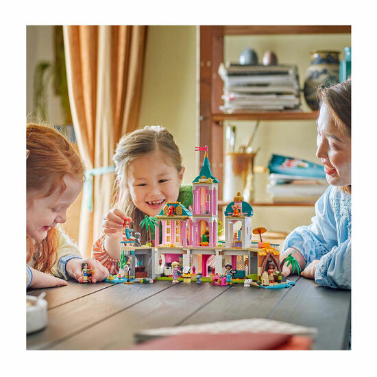 LEGO Disney 43267 Prinsessenkasteel en Koninklijke Huisdieren - Foto 11