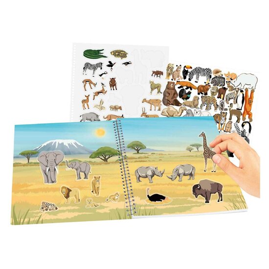 Create Your Wild Life Stickerboek