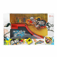 Vingerskateboard of BMX Fiets met Skatebaan