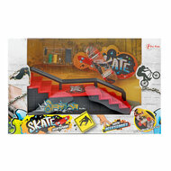 Vingerskateboard of BMX Fiets met Skatebaan