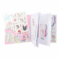 Ylvi Dress Me Up Stickerboek