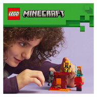 LEGO Minecraft 21266 De Lavastrijd in de Nether - Foto 8