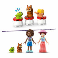 LEGO Friends 42690 Theekransje in het Bos - Foto 5