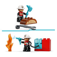 LEGO DUPLO 10473 Brandweertruck met slang en brandweerman - Foto 8
